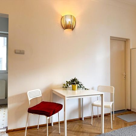Central Retreat Apartments ブカレスト エクステリア 写真